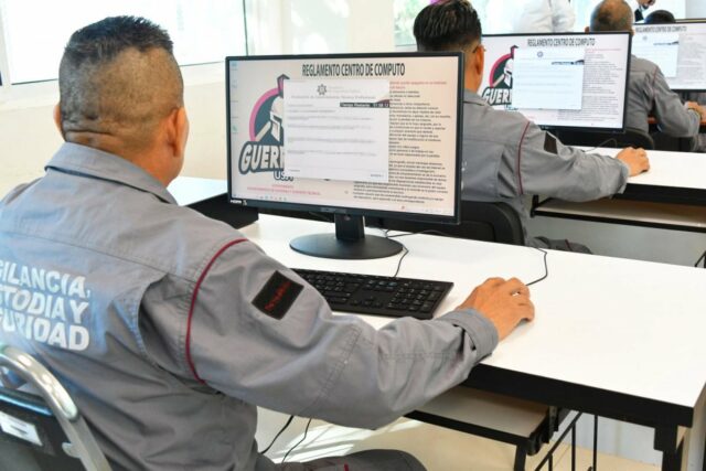 SSP-352-2025.-Realizan-custodios-penitenciarios-evaluacion-de-conocimientos-tecnicos-para-promocion-de-grado-1